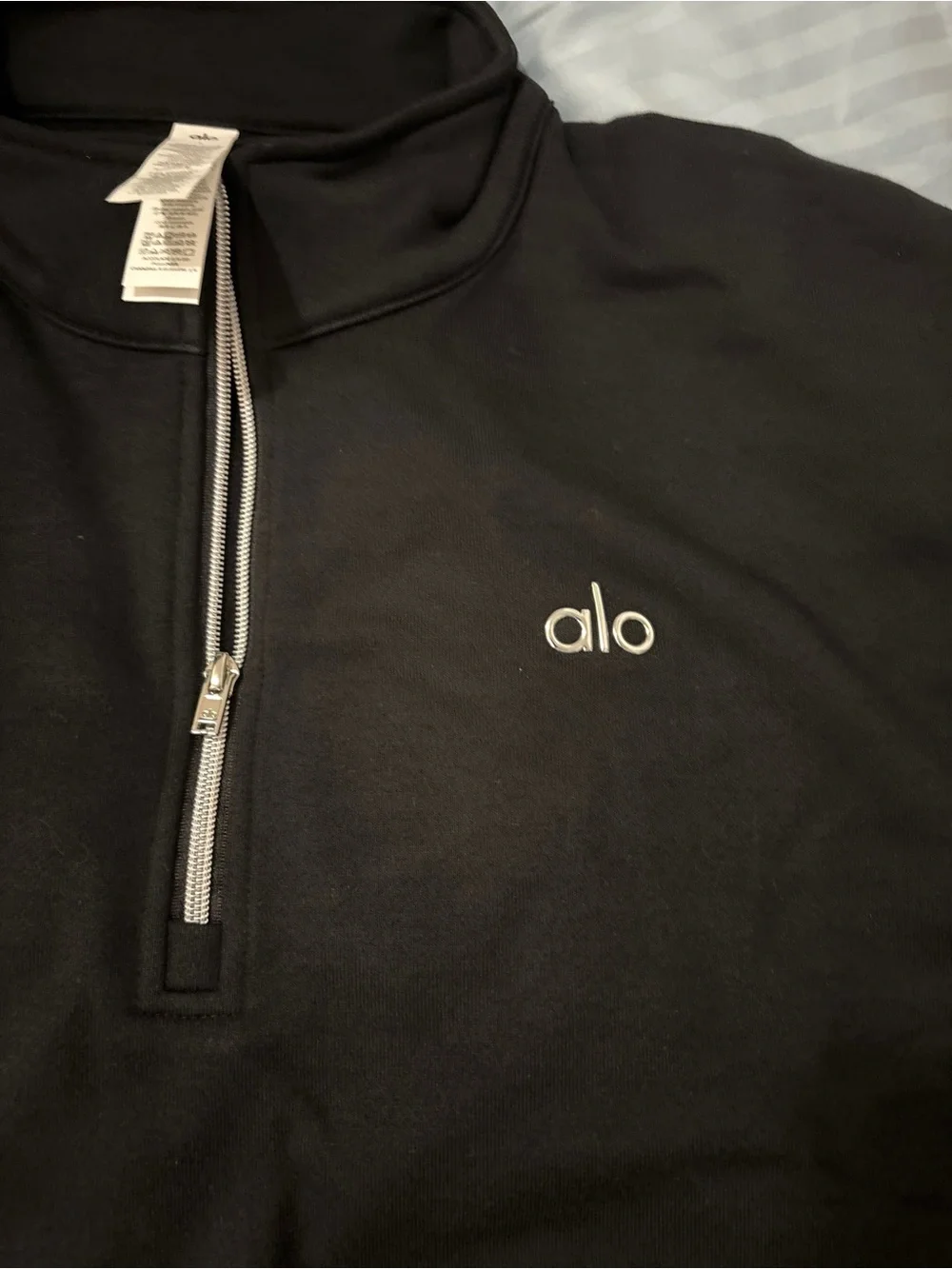 ALO Yoga Accolade Black Quarter-Zip Pullover NWT - Picture 8 of 8